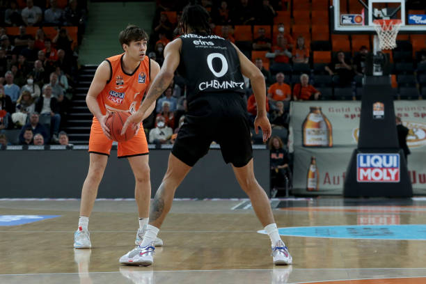 业价值都有 业价值都有